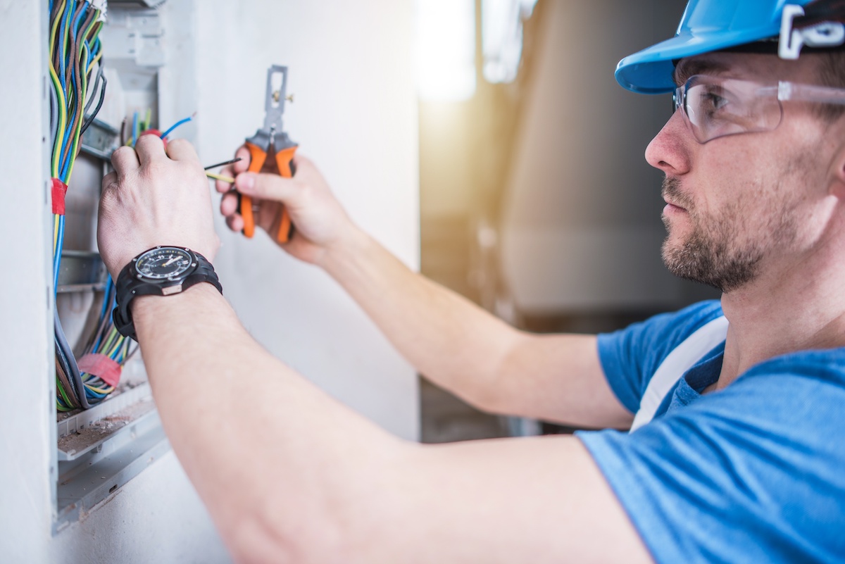 electrician in clyde hill wa